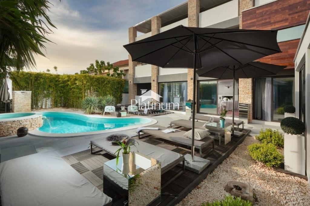 Istra, Medulin, hotel 650m od plaže