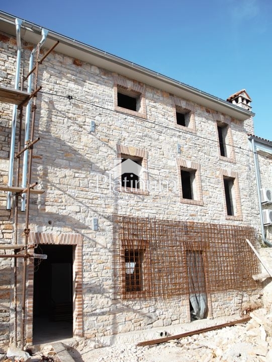 Stone villa under construction, opportunity! Price on request