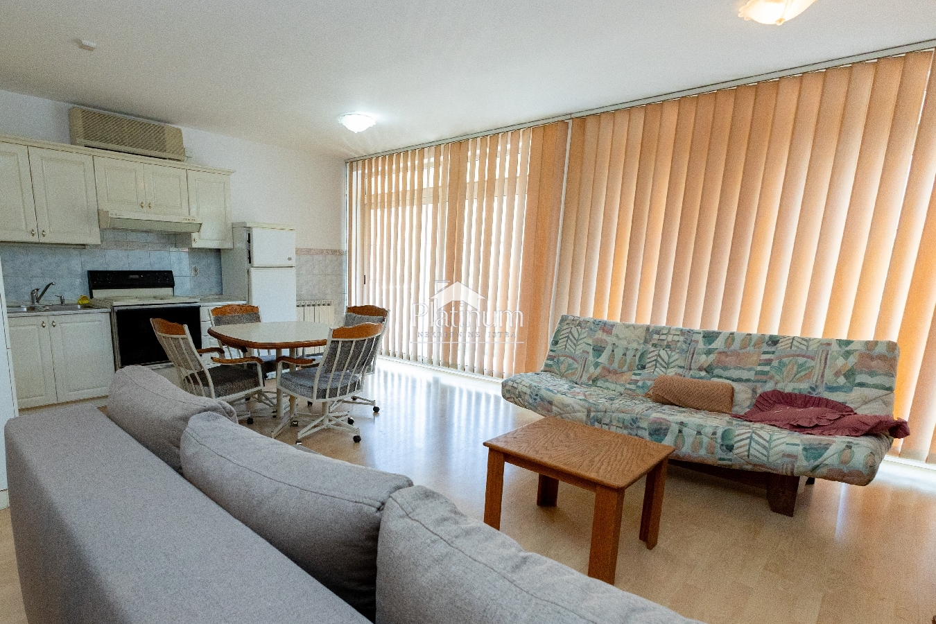 Spacious apartment, Vidikovac, Pula