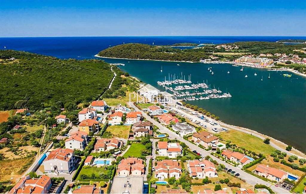 Istra, Banjole, apartman u prizemlju sa vrtom i bazenom