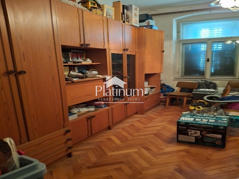 Istra, Pula, stanovanje 80 m2, pritličje