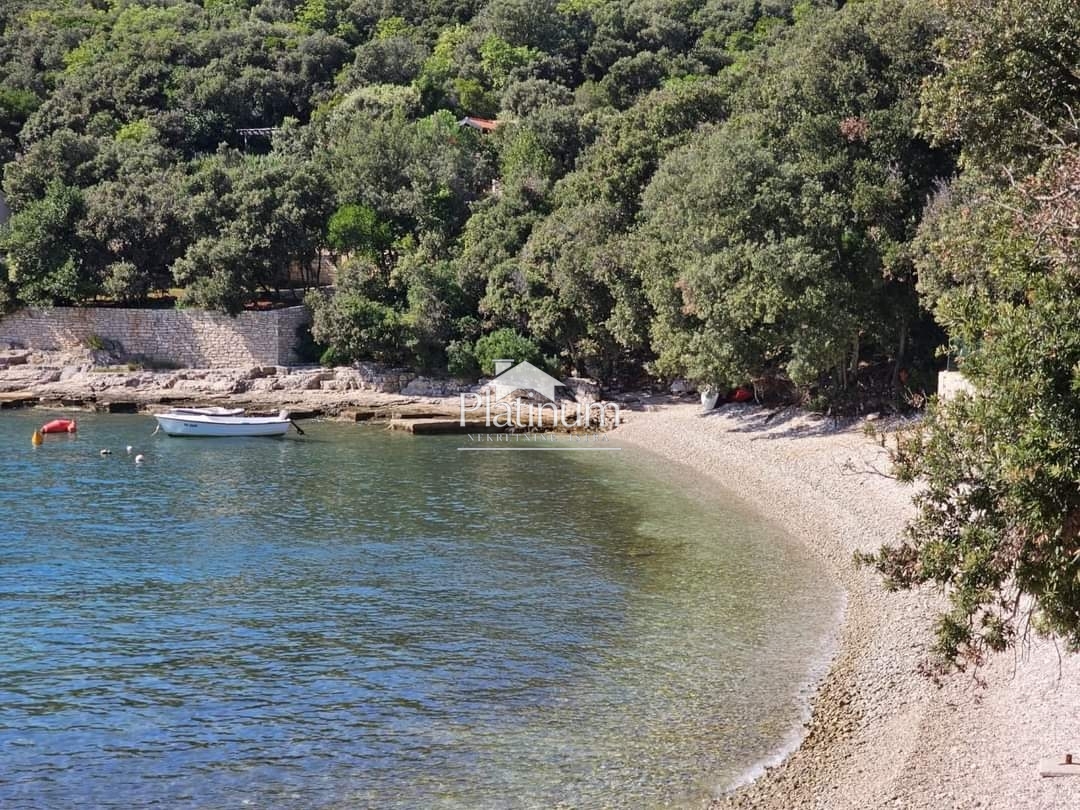 Istria, terreno Pavićini in vendita