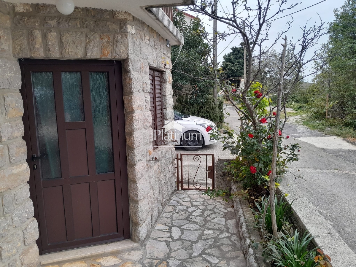 Stinica, metà di una casa nel Parco naturale del Velebit