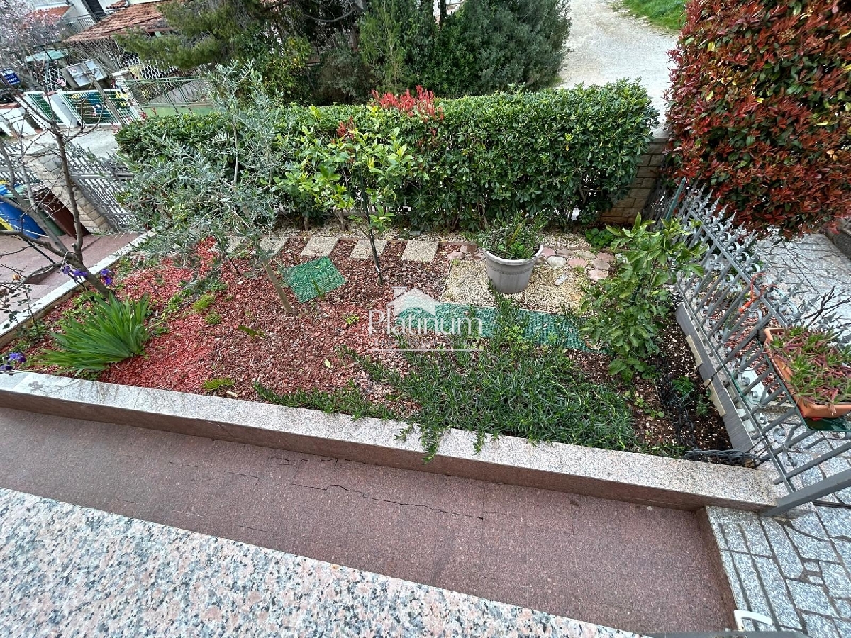 Istria, Štinjan, bellissima casa di famiglia con terreno edificabile con vista e vicinanza al mare