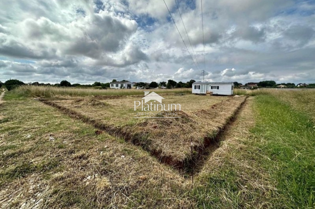 Istrien, Šišan landwirtschaftliches Grundstück zu verkaufen