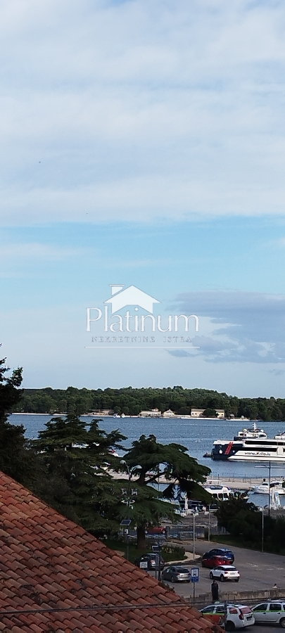 Istria, Pula comfortable apartment with sea view and Pula Arena