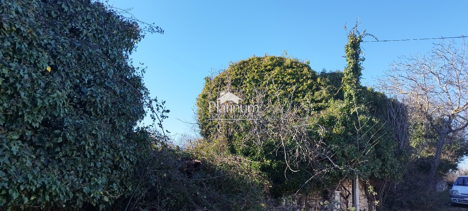 Istria, Dokići casa istriana con giardino