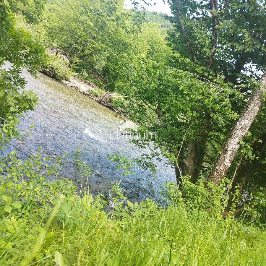 Delnice,Turke zemljište uz rijeku Kupu