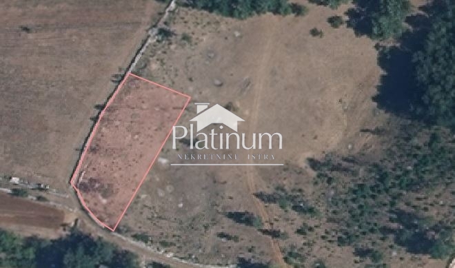 Istra, območje Žminja, gradbeno zemljišče