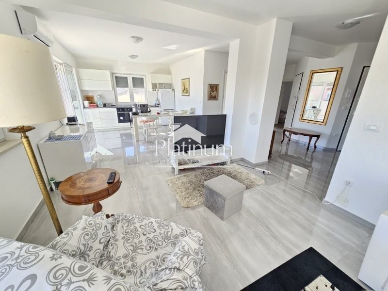 DINTORNI DI FASANA APPARTAMENTO DI 123 m2 CON 4 CAMERE DA LETTO, 2 BAGNI