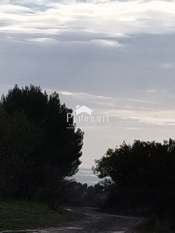 Istra, Peroj parcela 1000 m od morja