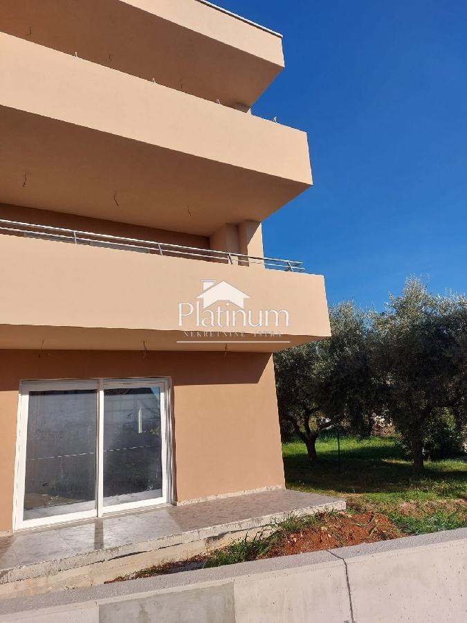 Istra, Pula, dvosobni stan u novogradnji s posebnim ulazom