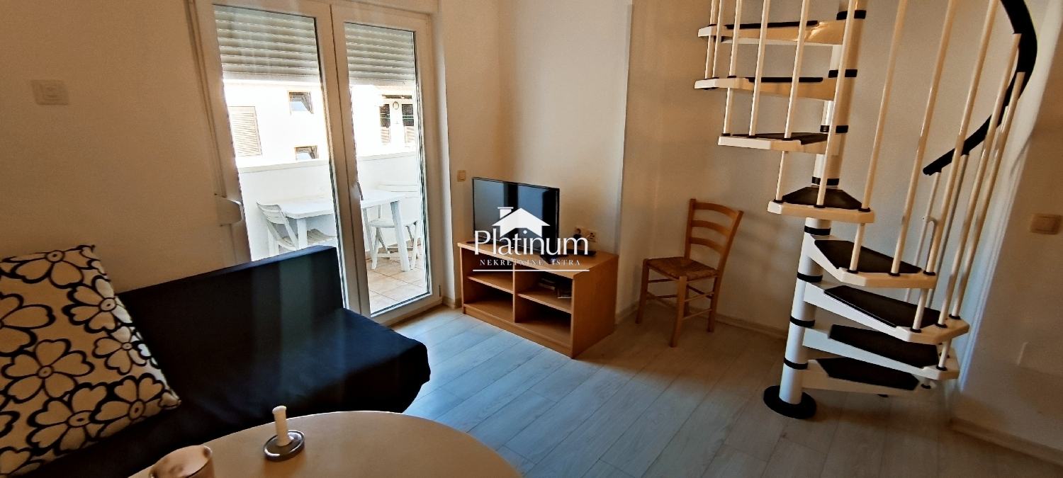 PARENZO DINTORNI APPARTAMENTO SUL MARE POSIZIONE TOP