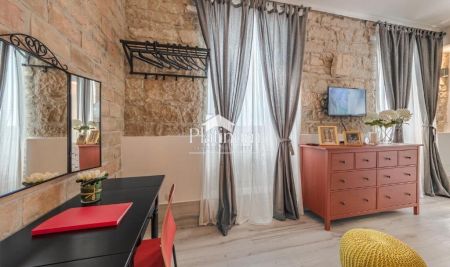 Pula, center, stanovanje 59 m2