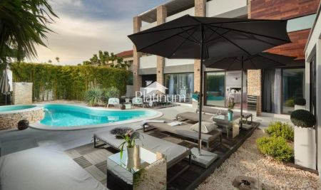 Istra, Medulin, hotel 650m od plaže