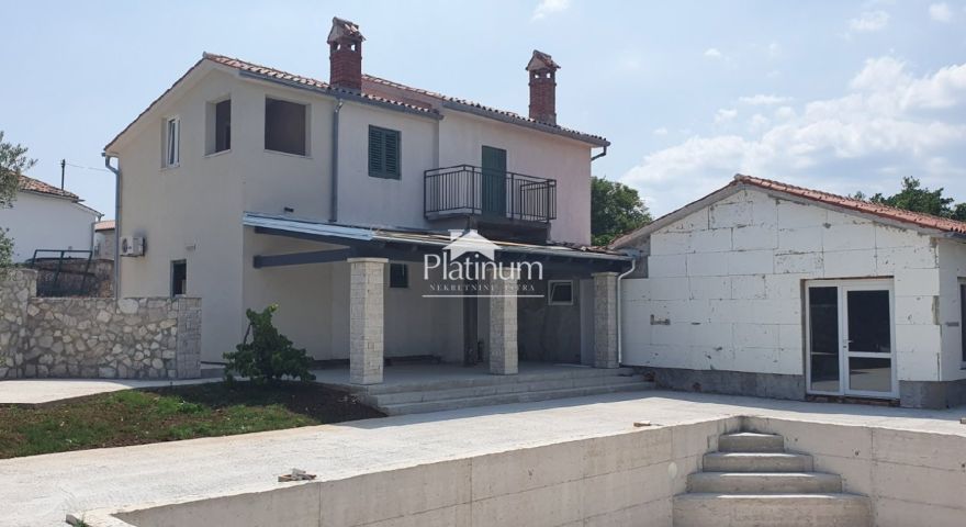Casa in costruzione vicino ad Albona con una bellissima vista!