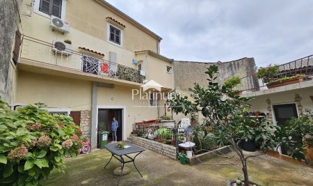 VODNJAN, BELLA CASA CON GIARDINO, POSIZIONE TRANQUILLA
