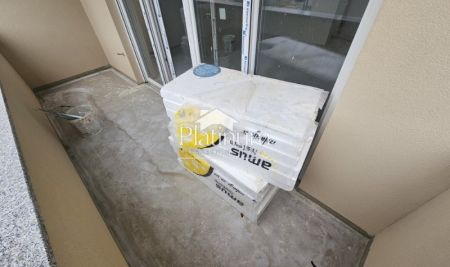 PULA, OKOLICA, VALDEBEK 58m2 2 SOBE, VELIKA TERASA