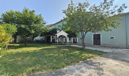 ŽMINJ OKOLICA, KUĆA 200m2 S OKUĆNICOM SA PUNO POTENCIJALA