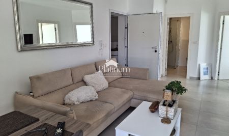 Istra, Peroj, stan u prizemlju 82 m2