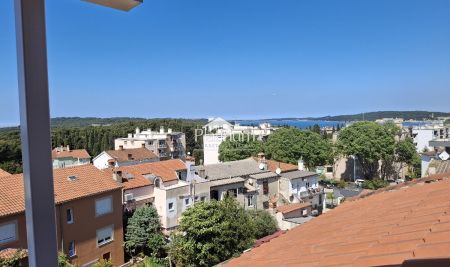 Istra, Veruda, stan 130 m2, pogled na more