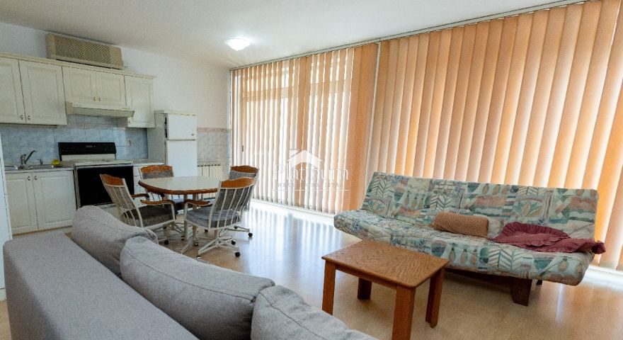 Ampio appartamento, Vidikovac, Pola