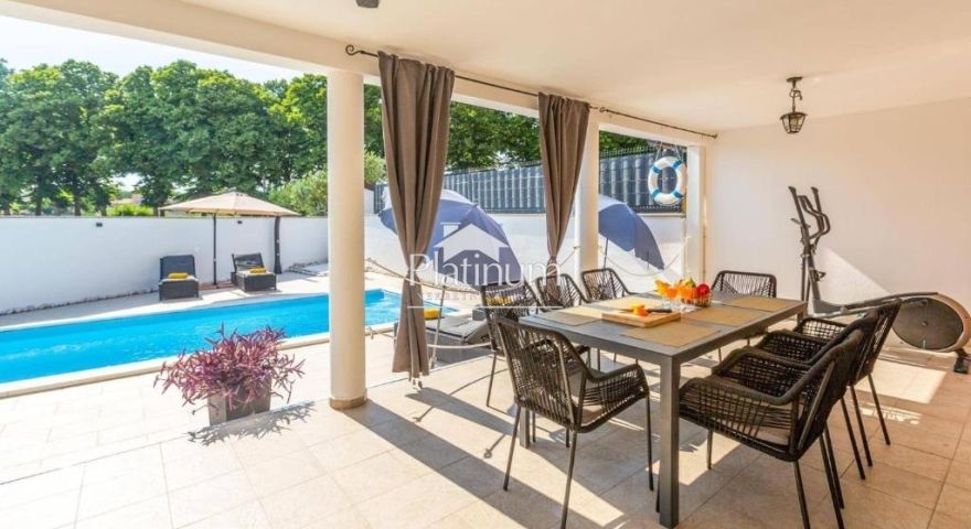 Istria, Marčana, casa a due piani con piscina