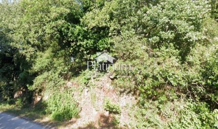 Istra, Pula, građevinsko zemljište 2200 m2