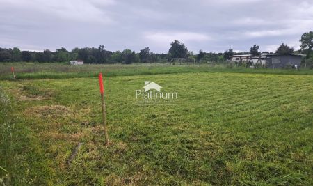 ISTRA POLJOPRIVREDNO ZEMLJISTE 400m2 2km od mora