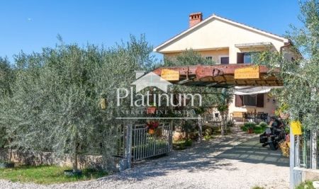 Istria, Fažana house near the beach with sea view