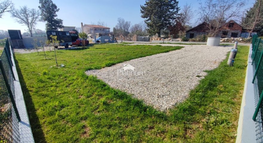 Istra,Peroj poljoprivredno zemljište u prodaji