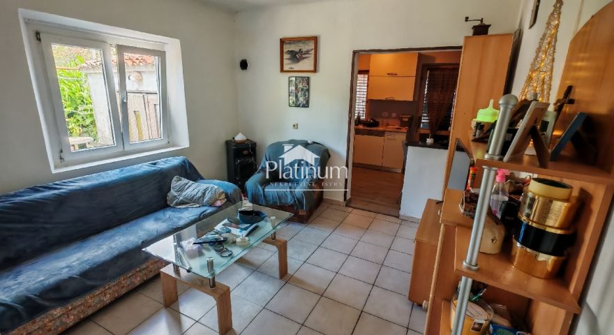 Pola, casa a un piano, 150 m2, cortile, garage, vicino al centro