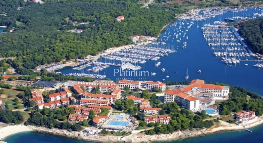 Istra,Pula apartman u prizemlju 100 m od mora