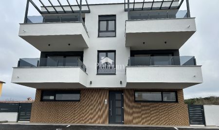 Istra, općina Medulin, fantastična novogradnja s pogledom