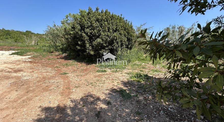 Istria, Pula, building land for commercial purposes I2 and K1