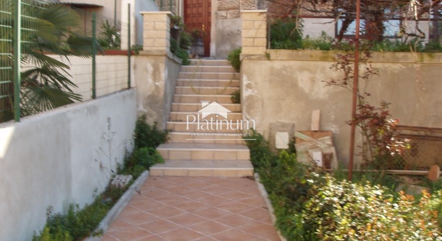 Istria, Pola, villa in centro città