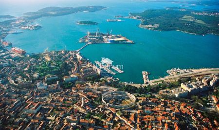 Istra, Pula, stan 60 m2