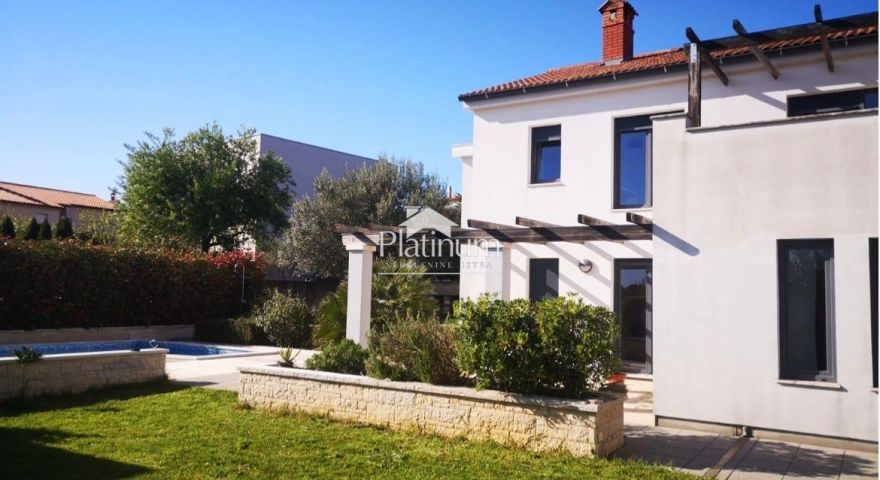 Istra, Pula, lijepa kuća s bazenom u mirnom naselju