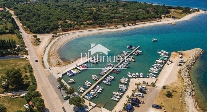 ISTRIA PEROJ PORTIĆ 600m2 250m dal mare e dalla spiaggia