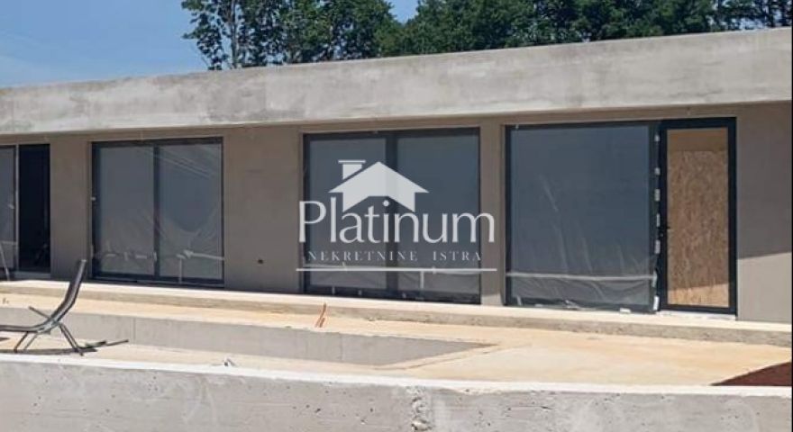 Istra,LABIN, villa sa 2 stana i bazenom, top investicija