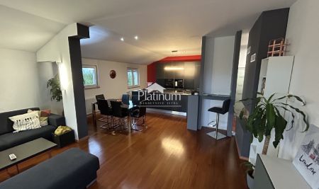 Istra, Pula, moderni stan na 3 katu/lift