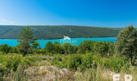 Istra, Trget, fantastično zemljišče s pogledom na morje za investitorje