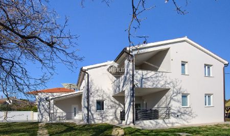 Istria, Ližnjan casa 400 m2, giardino 1000 m2 con tre appartamenti
