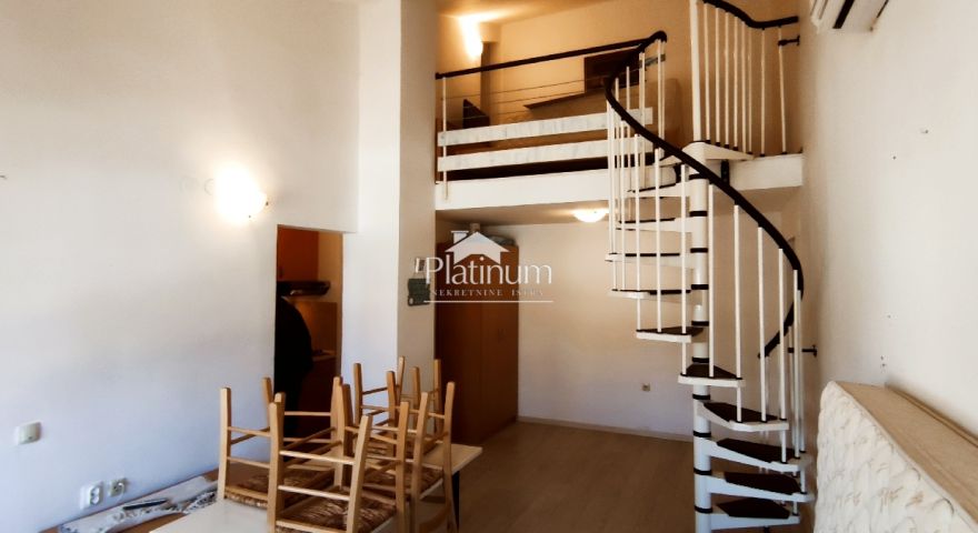PARENZO, DINTORNI, 41m2 2 PIANO, 150M DAL MARE PARENZO, DINTORNI, 41m2 2 PIANO, 150M DAL MARE