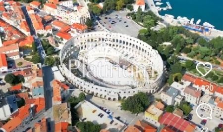 Pula, Center, two-room apartment under reconstruction