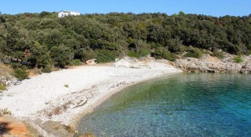Poljoprivredno zemljiste 900 m od mora,Peruški Poljoprivredno zemljiste 900 m od mora,Peruški