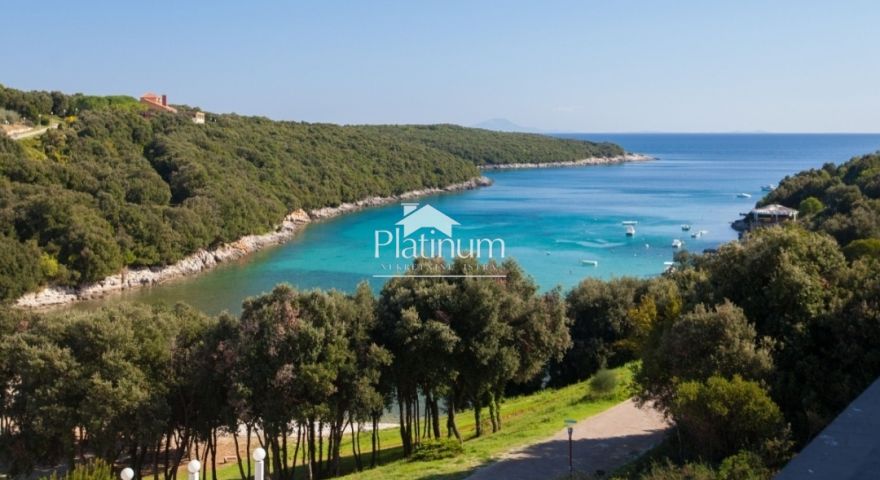 Terreno con vista mare per investitori T1 e T2 -Duga Uvala Terreno con vista mare per investitori T1 e T2 -Duga Uvala