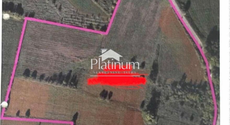 Istra, okolica Višnjana, zemljište mješovite namjene Istra, okolica Višnjana, zemljište mješovite namjene