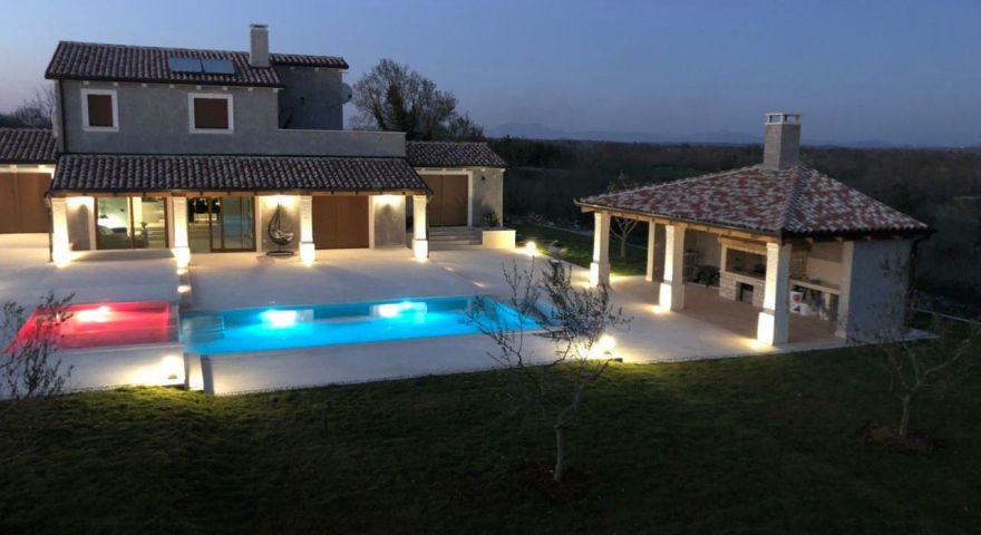 Istria, Marčana, bellissima villa con piscina , 300m2, NUOVO !!! Istria, Marčana, bellissima villa con piscina , 300m2, NUOVO !!!