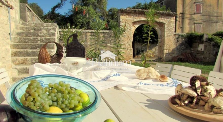 ISTRIA, MARČANA DINTORNI RISTRUTTURATO IN ALTO ISTRIA, MARČANA DINTORNI RISTRUTTURATO IN ALTO